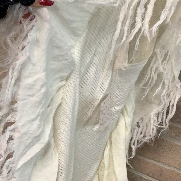 Free People NEW - Sz S - Treat Me Tender - Tank Top Ivory - Flowy - unique - Picture 6 of 9